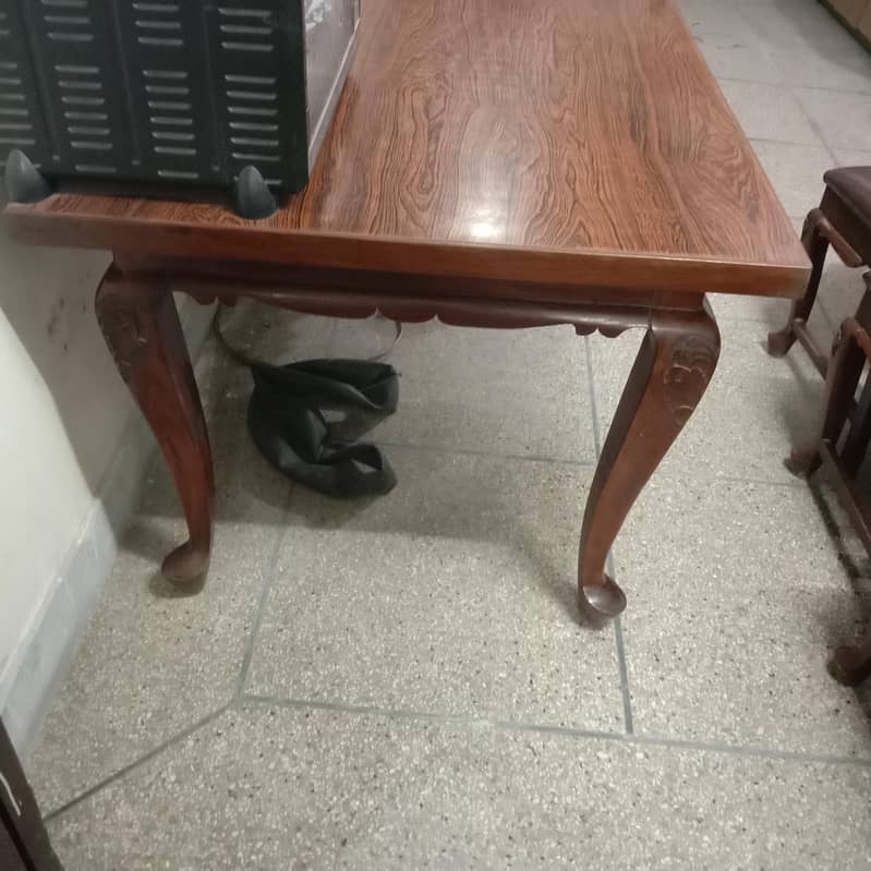 dining table with chairs 4