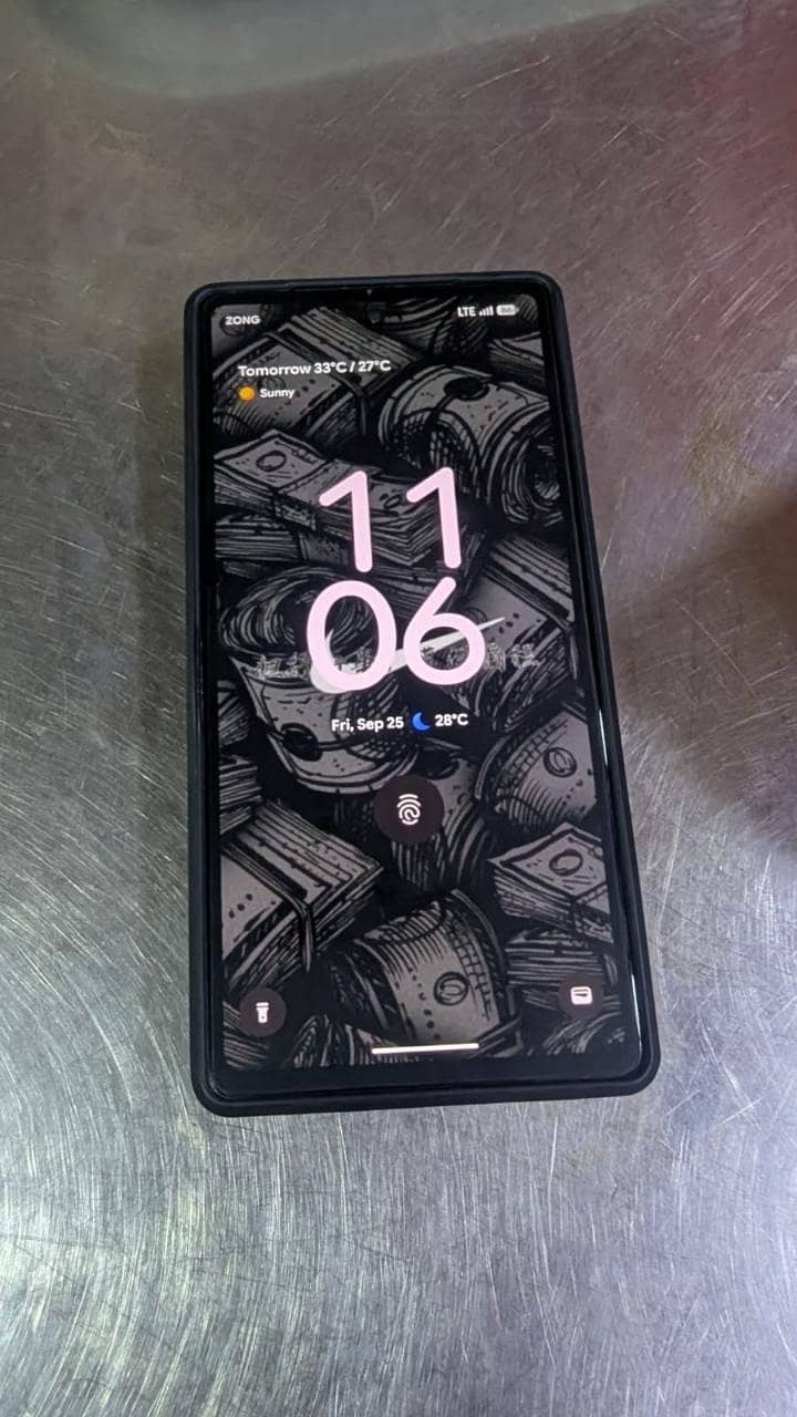 Google Pixel 7a 11