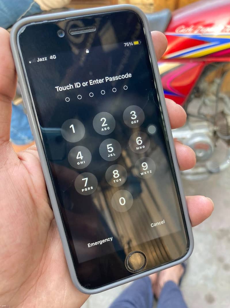 Apple iPhone 7 5