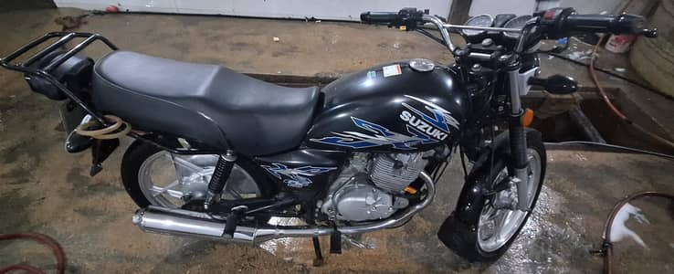 Suzuki Gs Se 150 urgent sale showroom conditon 2020 december