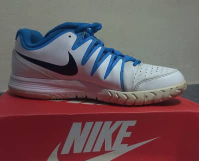 Original Nike Men’s Sports Shoes – White & Blue (Delivery available)