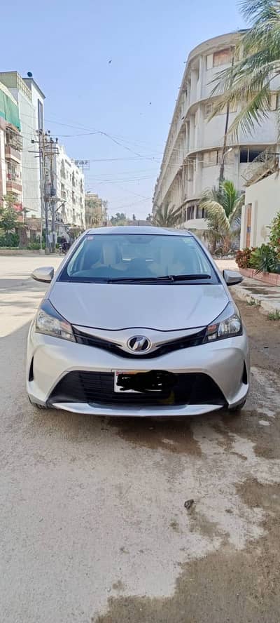 Toyota Vitz 2015
