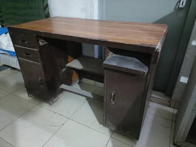 Computer table for home and office
