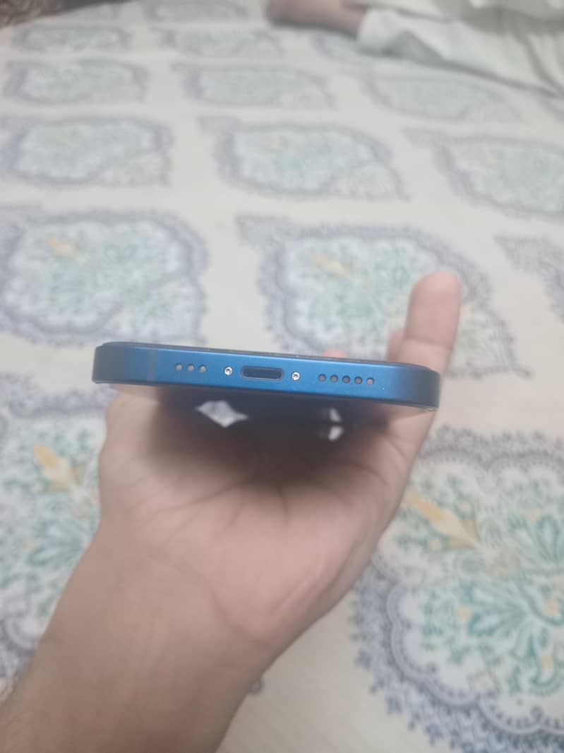 Apple iPhone 12 3