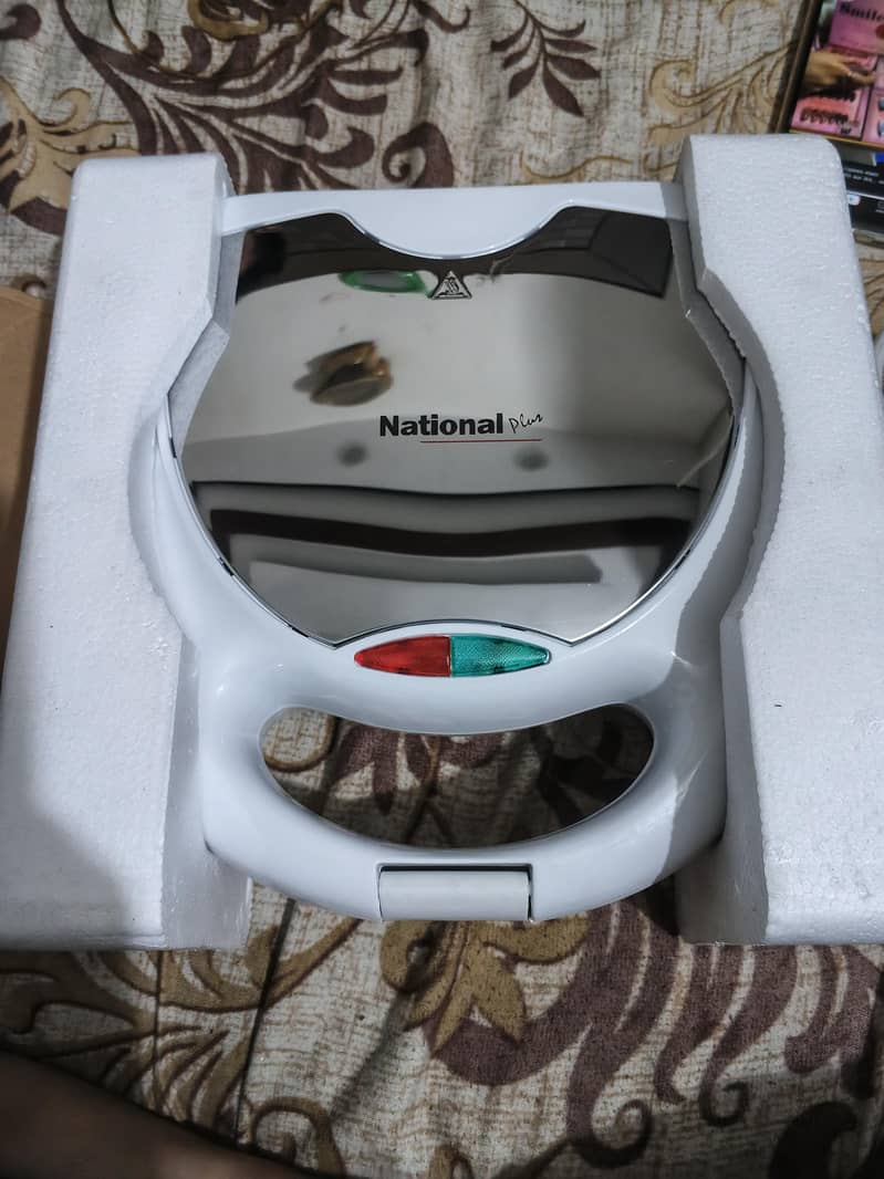 کیک سیٹ ڈنر سیٹ ائس کریم سیٹ شیشے کی ڈشیں سینڈ وچ میکر 2
