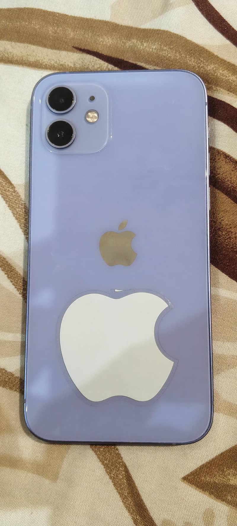 Apple iPhone 12 6