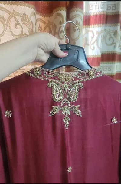 Elegant Mehroon Wedding Dress | 1 Time Used | Heavy Fancy Zardozi Work
