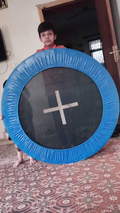 Trampoline 3`feet. very Nice condition