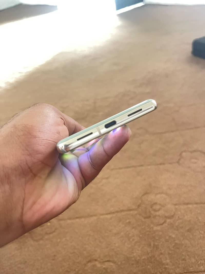 Google Pixel 7 Pro 6