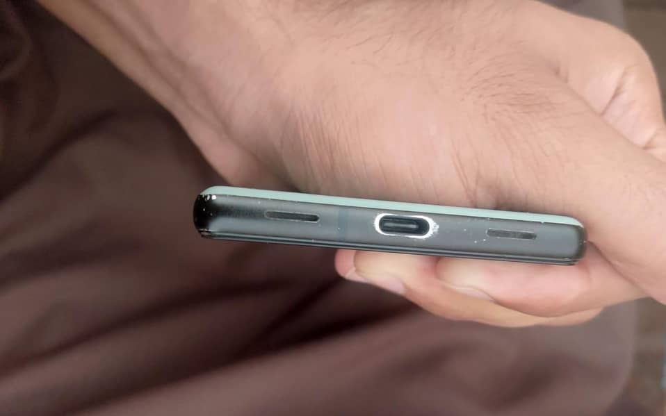 Google Pixel 6a 3