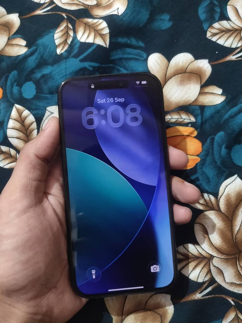 Apple iPhone 15 Pro 2