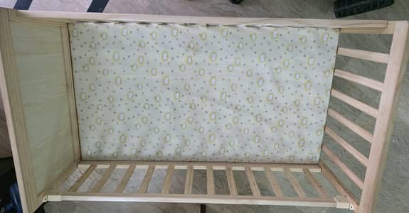 Baby Cot with mattress & complete bedding