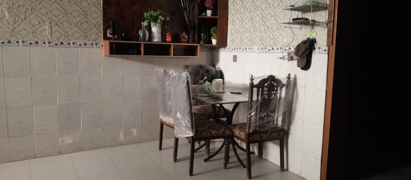 Dining Table Set – Elegant & Good Condition 1