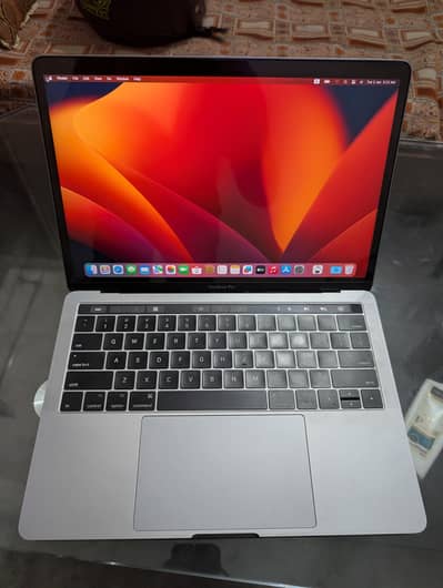 Macbook Pro 2017 i5 8\512gb Touch Bar