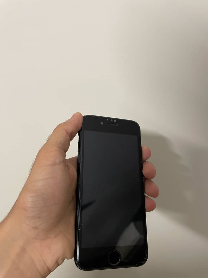 Apple iPhone 7 4