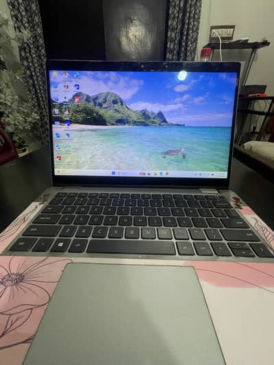 DELL LATITUDE 5320 2 in 1 Touch screen i5 11 gen 8 gb ram