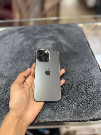 iPhone 13 Pro (F. U 88%)