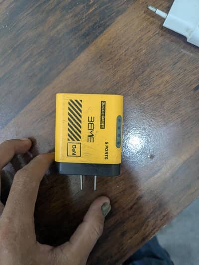 BEME han 5 ports quick charger