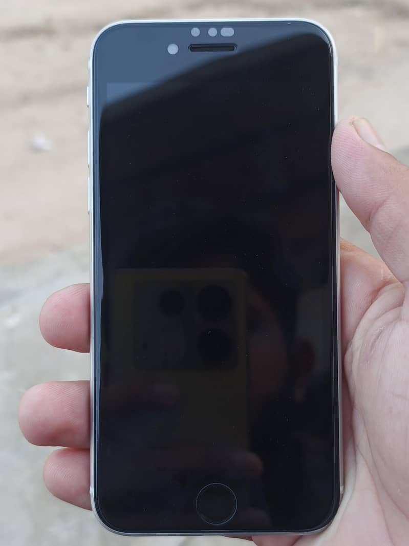 Apple iPhone SE 2 0