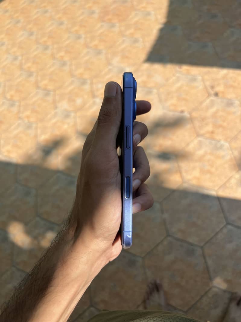 Iphone 16 14