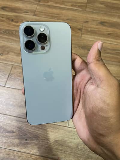 Apple iPhone 15 Pro Max