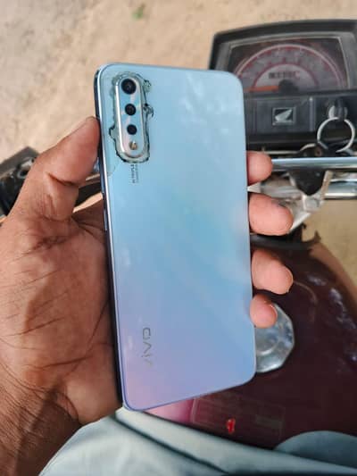 Vivo S1
