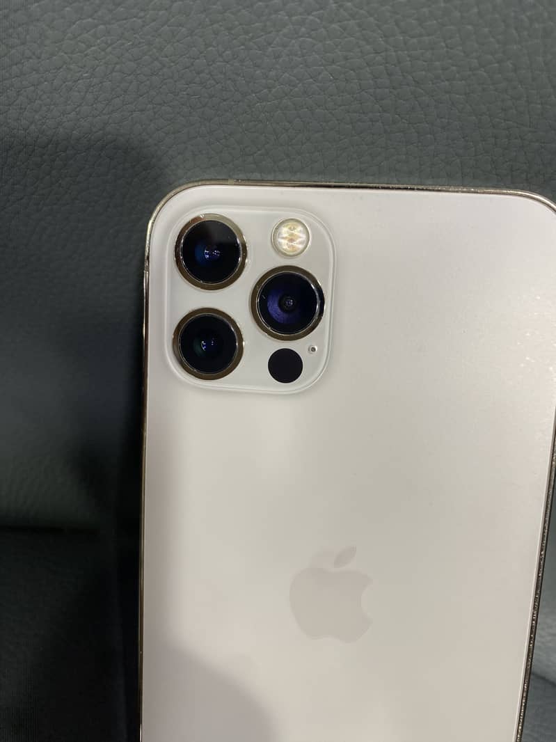 Apple iPhone 12 Pro 0