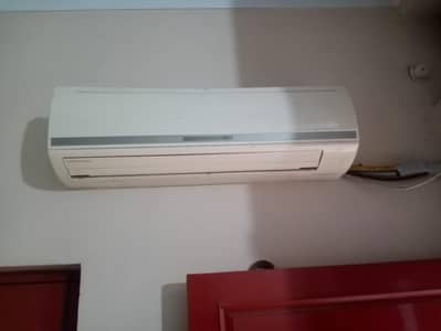 Gree 1.5 ton split ac