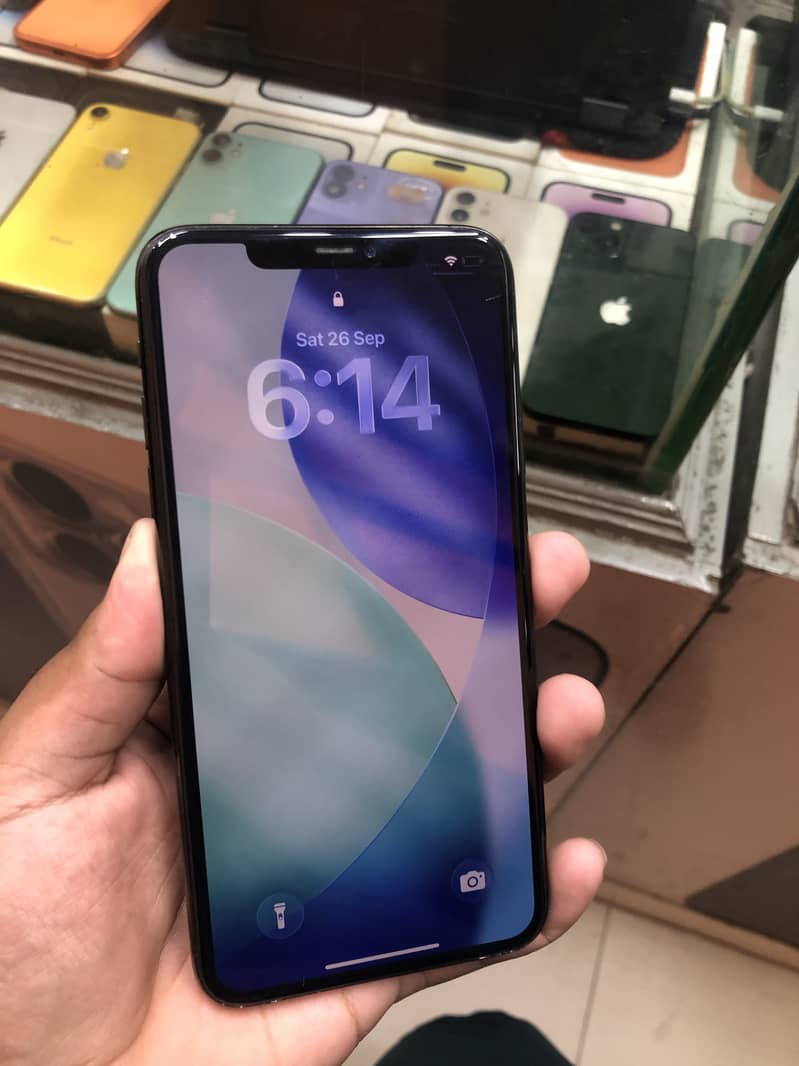 Apple iPhone 11 Pro Max 1
