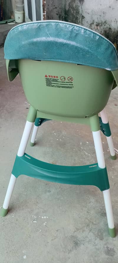 Feeding chair
