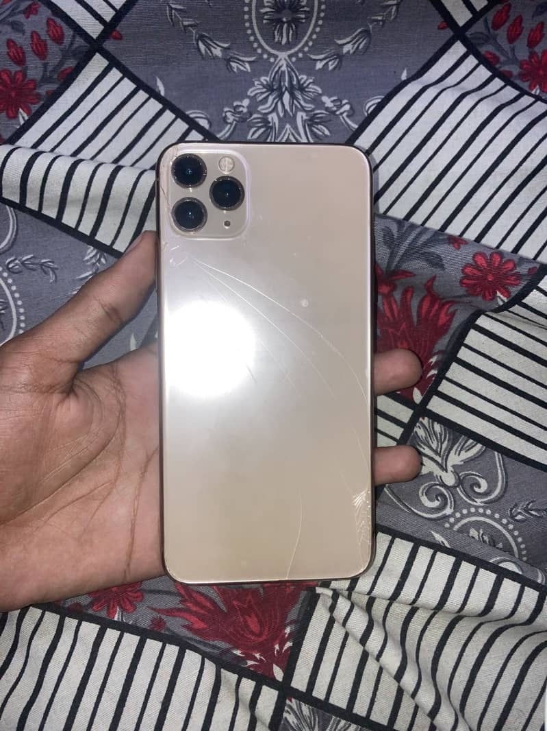 iPhone 11 Pro Max 2