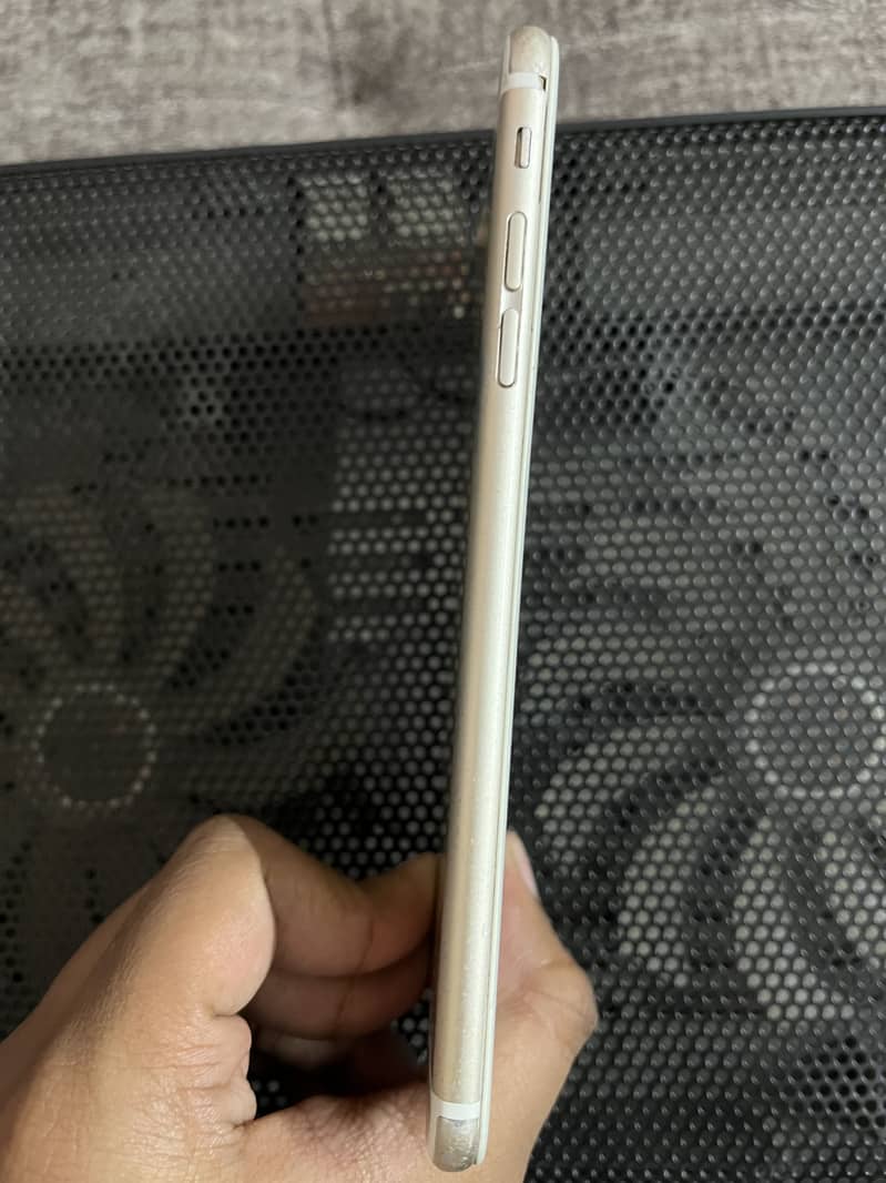 Apple iPhone 6 Plus 2