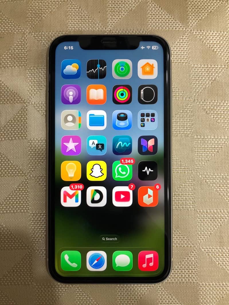 Apple iPhone 11 3