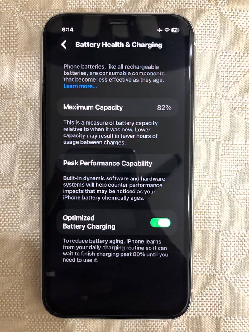 Apple iPhone 11 4