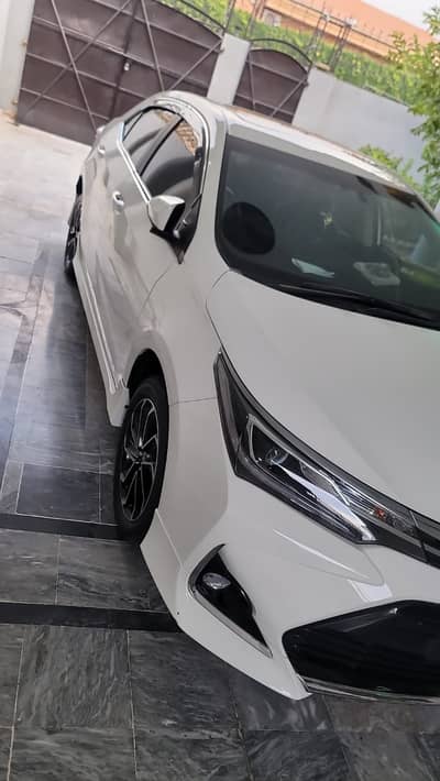 Toyota-Corolla-Altis-Grande -X CVT-i-1.8  2025