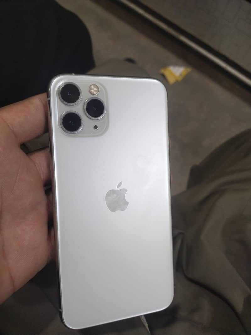 Apple iPhone 11 Pro 0