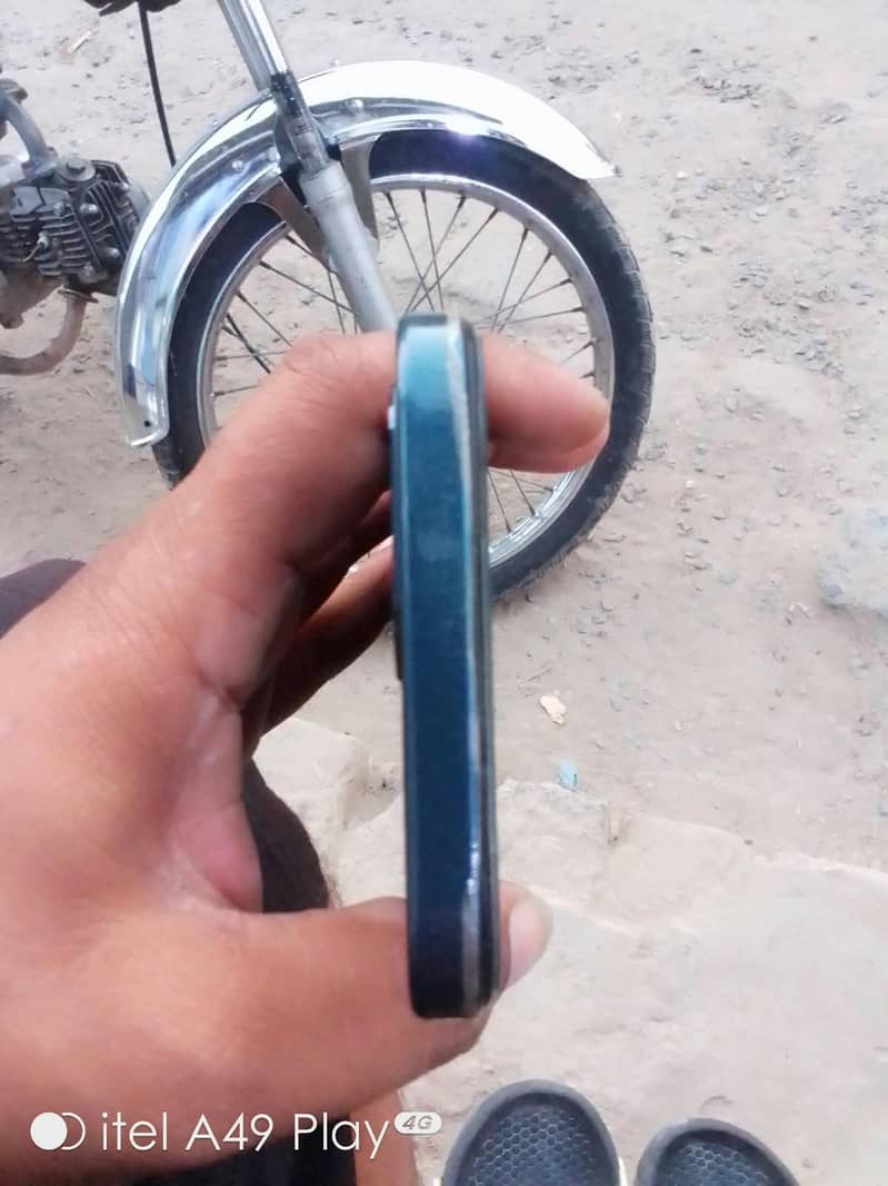 OPPO A6 1