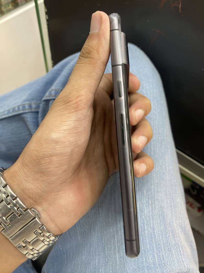 Google Pixel 7 5