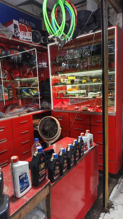 bike spar parts shop man Maree rod kamati chok