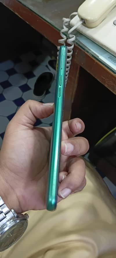 Realme 5i
