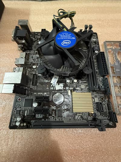 i3-6100 + Asus H110M-R + 8gb DDR4 Ram + FSP 500 Watts Power Supply