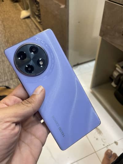 Tecno CAMON 30S