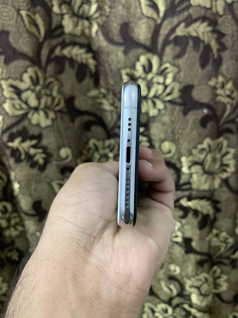 Apple iPhone 11 Pro 5