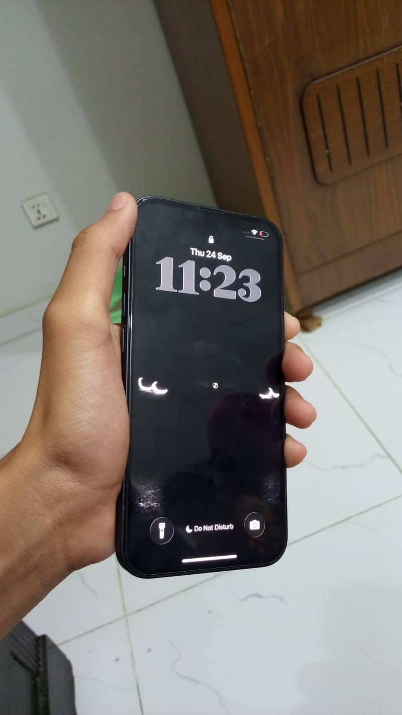 Apple iPhone 13 2