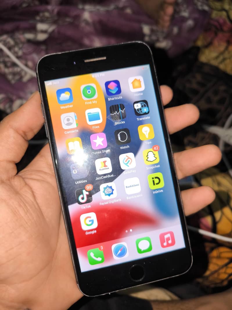 Apple iPhone 7 Plus 3