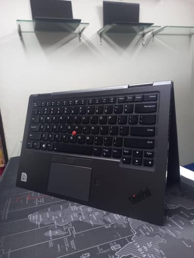 Lenovo X1 yoga 5 gen core i7 10 generator 8GB 256SSD