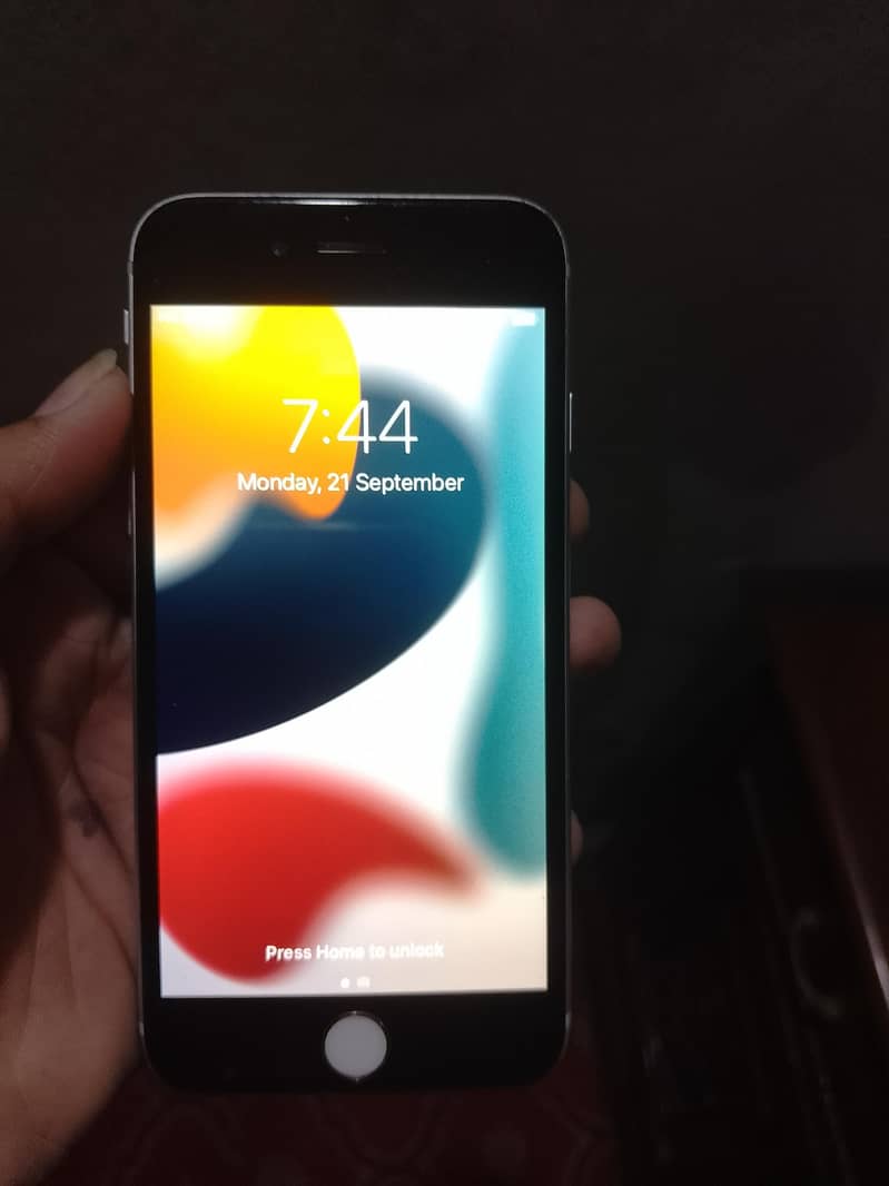 Apple iPhone 6S 1