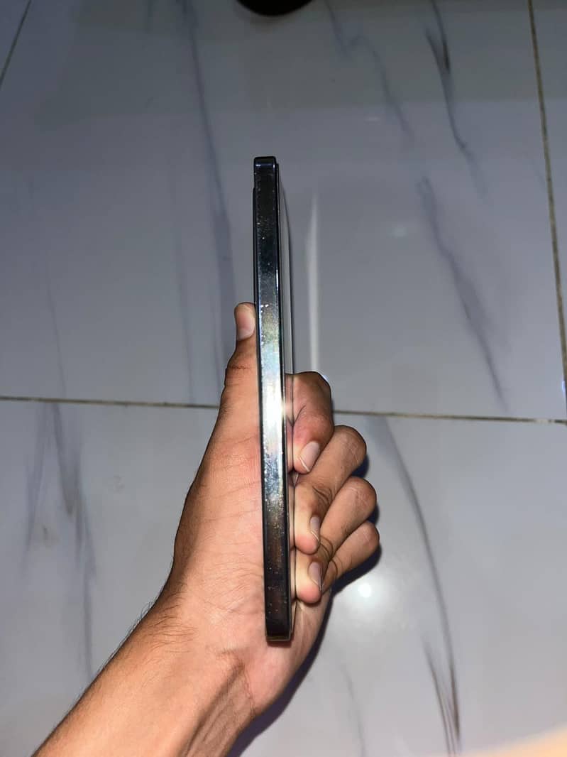 Infinix Note 40 5