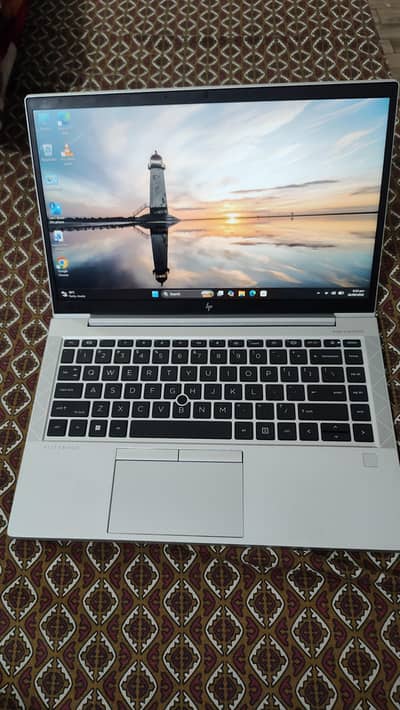 HP Elitebook 845 G8