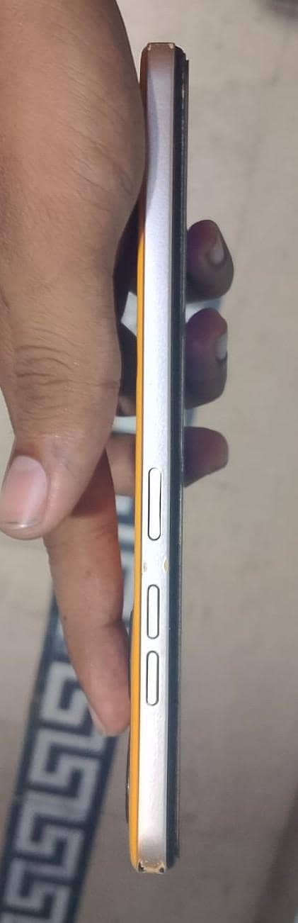Tecno Spark 10C 3